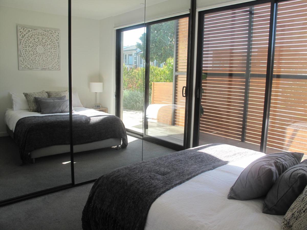 Modern 3 Bedroom Apt With Free Parking, Netflix, Wifi & Welcome Wine By Bnb Pro Melbourne City Exterior foto