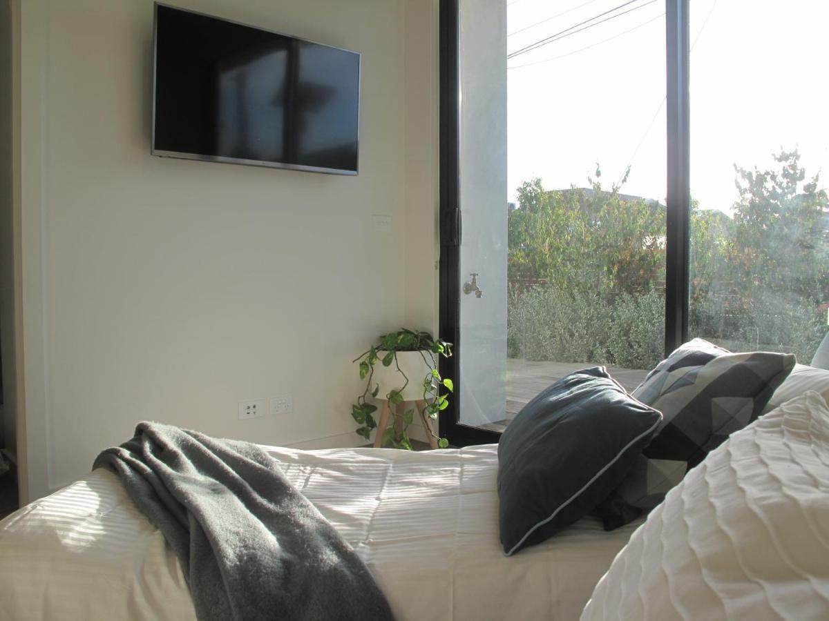 Modern 3 Bedroom Apt With Free Parking, Netflix, Wifi & Welcome Wine By Bnb Pro Melbourne City Exterior foto